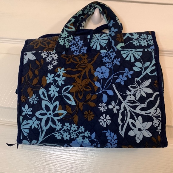 Vera Bradley Handbags - Vera Bradley Hang Up Travel Organizer